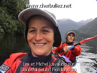 légende: Isa et Michel kayaking sur Doubtful Sound Fiordland 10
qualityCode=raw
sizeCode=half

Données de l'image originale:
Taille originale: 183965 bytes
Temps d'exposition: 1/215 s
Diaph: f/400/100
Heure de prise de vue: 2003:03:22 15:05:09
Flash: non
Focale: 42/10 mm
